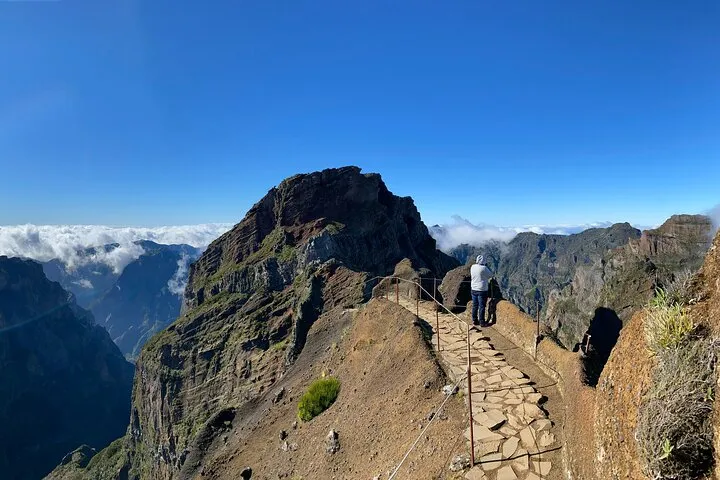 PR1 Sunrise Pico do Arieiro Self-Guided Hiking Transfer