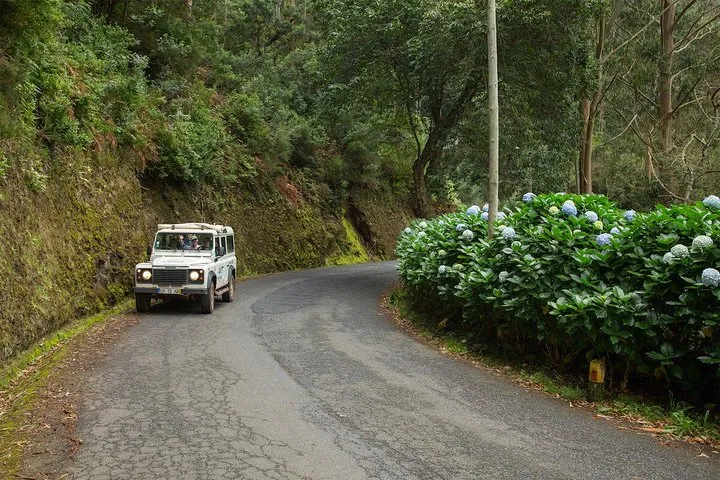 SANTANA Combo Expedition (Jeep & Levada Walk) - Shared Tour