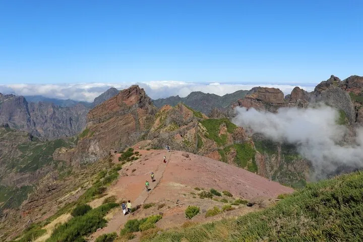 Arieiro Peak, Santana & Ponta São Lourenço in Open Roof 4X4 Tour