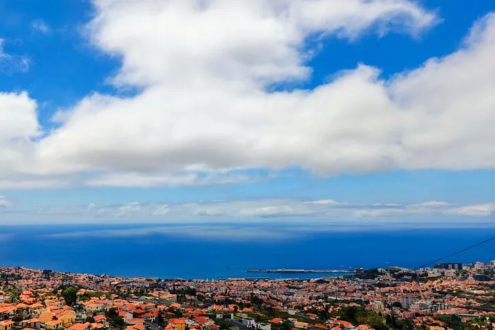 Private Tuk Tuk Tour to Old Town + Monte in Funchal