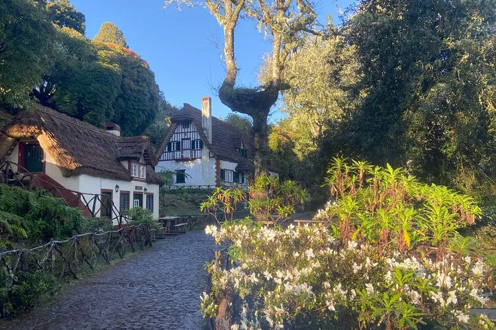 Transfer to PR9 - Levada do Caldeirão Verde