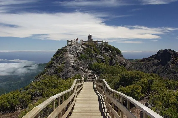 Pico Arieiro To Pico Ruivo/With Trail entry Fee Included PR 1 + 1.2