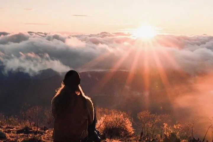 Sunrise Transfer To Pico Do Arieiro, Hike To Pico Ruivo & Return From Teixeira