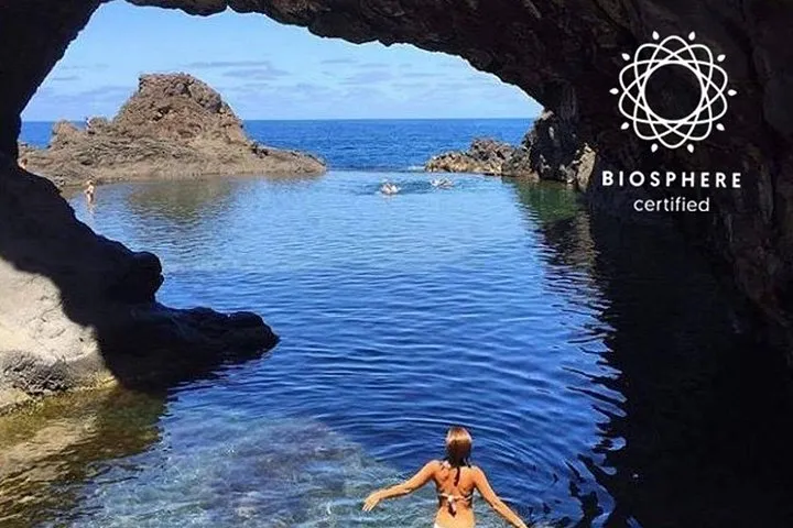 Porto Moniz, Seixal, Fanal Forest, Cliff Skywalk in Open Roof 4X4