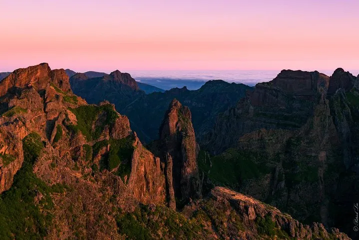 Sunrise Tour @ Pico Do Areiro | Half Day 4x4 Tour
