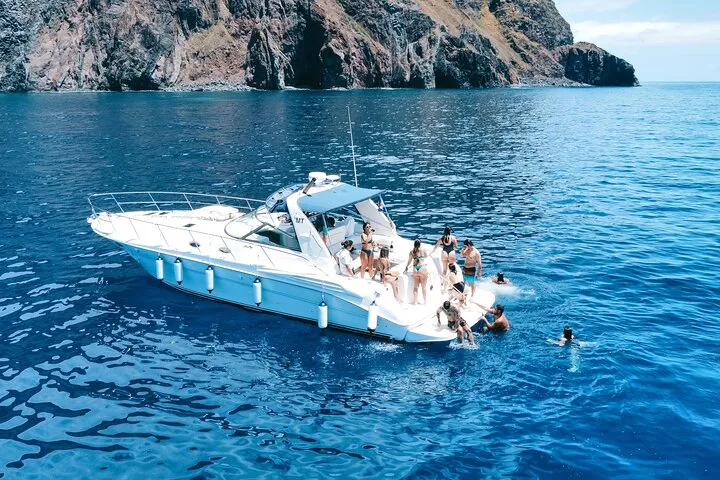 On Tales Luxury Yacht