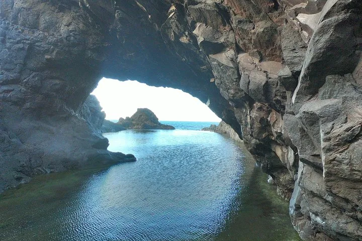 Porto Moniz, Seixal, Fanal Forest, Cliff Skywalk in Open Roof 4X4, photo 8