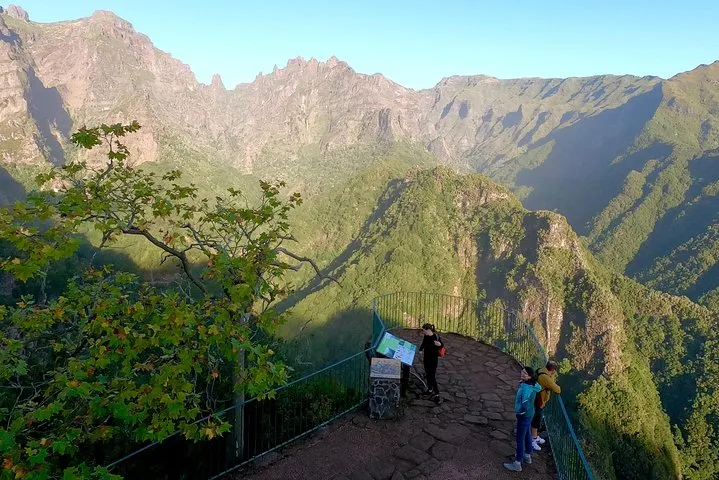 Sunrise Tour @ Pico Do Areiro | Half Day 4x4 Tour, photo 8