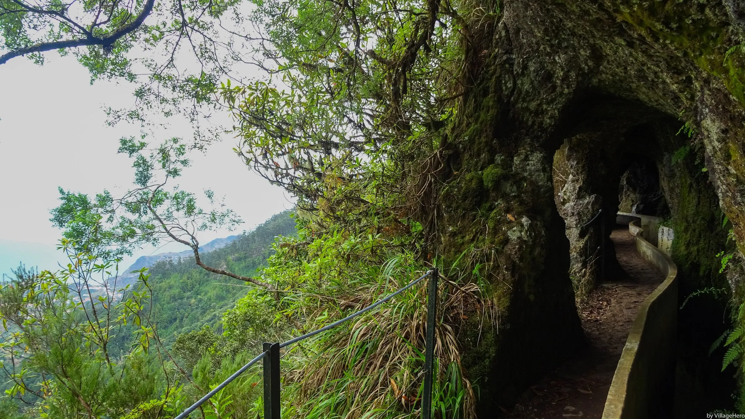 A tunnel on the Levada do Furado above Ribeiro Frio
